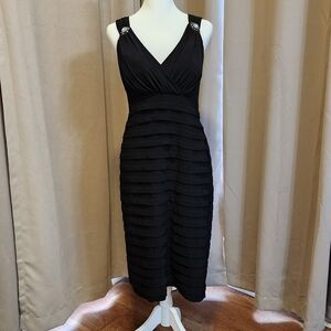 Elegant Black Sleeveless Midi Dress